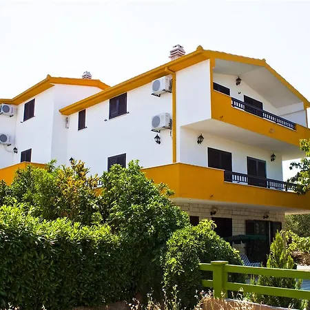 Annika Apartament